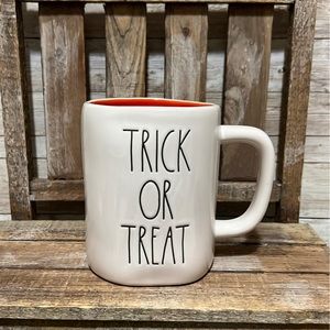 Rae Dunn Trick Or Treat Mug